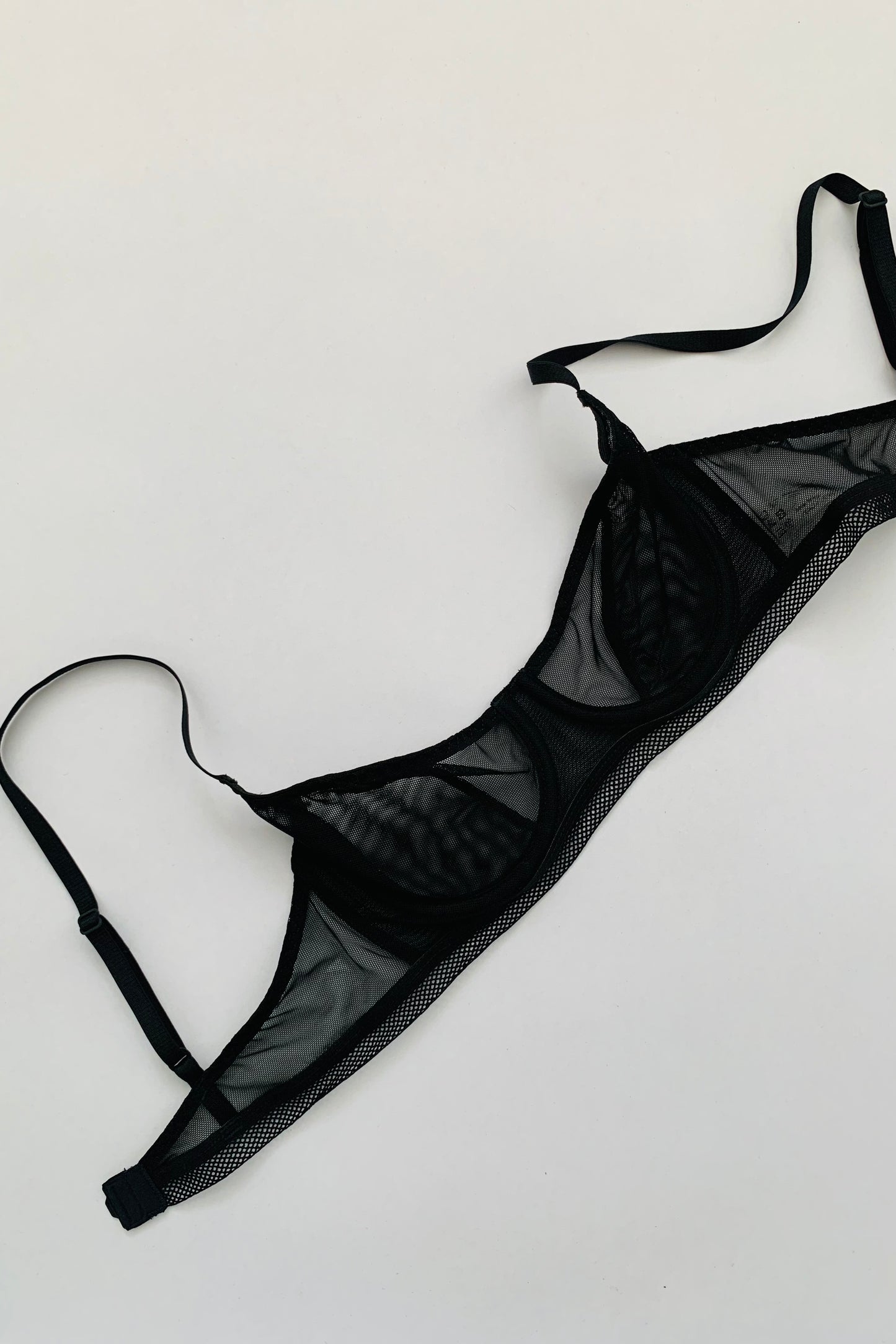 on demand: balconette Jannika *black*