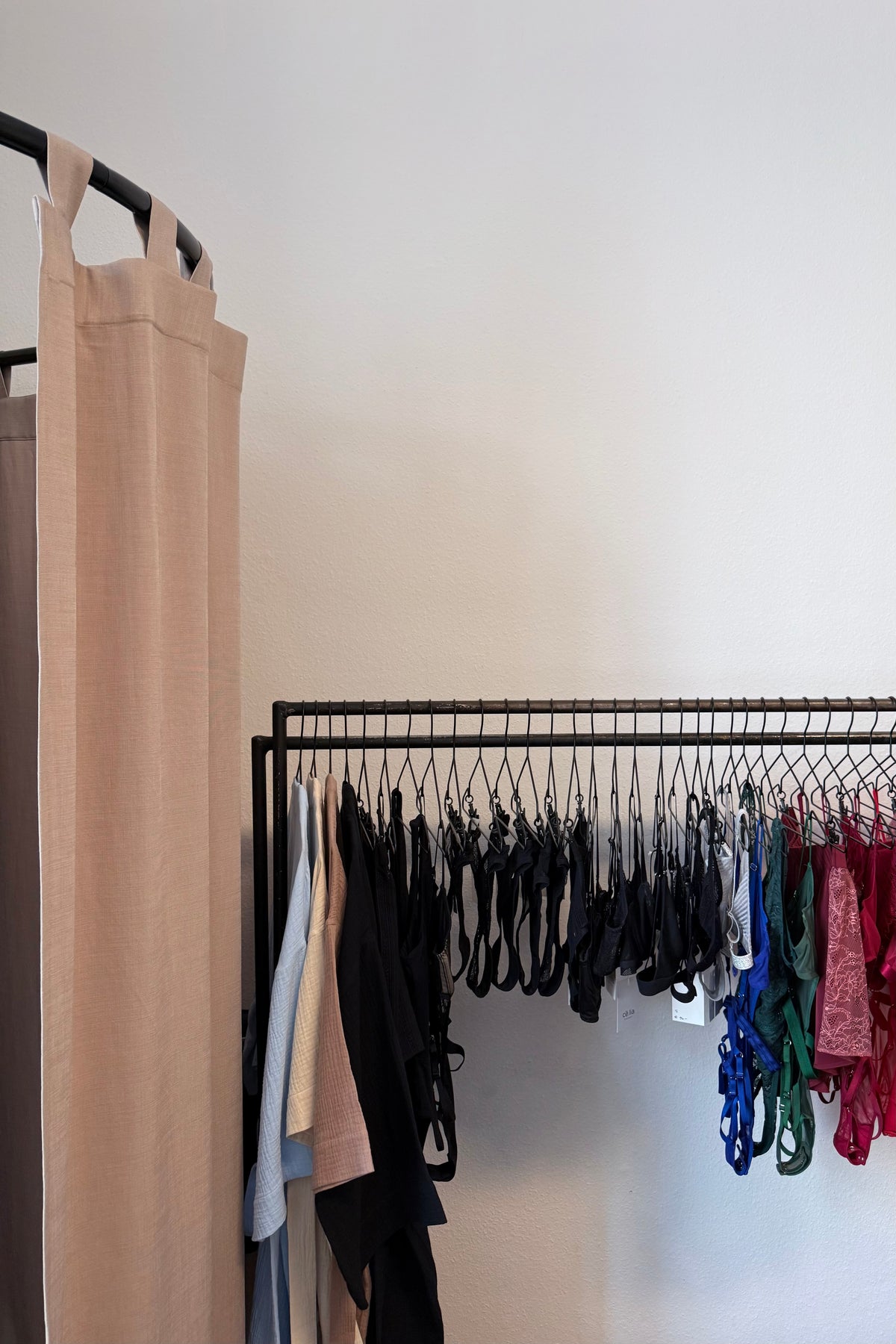 atelier visit: try on + order on demand