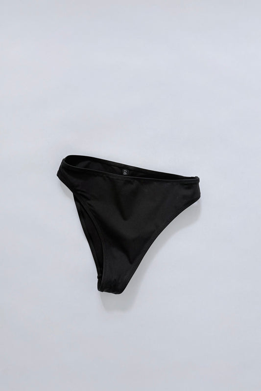 on demand: bikini high-leg brief Kathi *black*