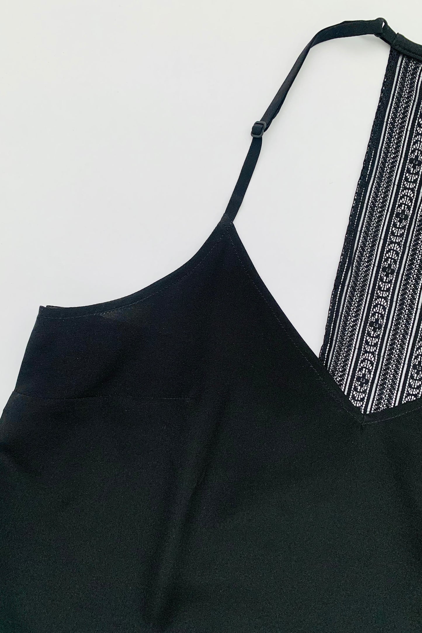 on demand: top Sarah *black*